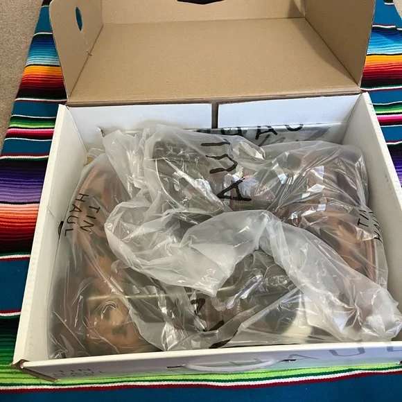 NIB Women’s Tin Haul Boots - Picture 2 of 3